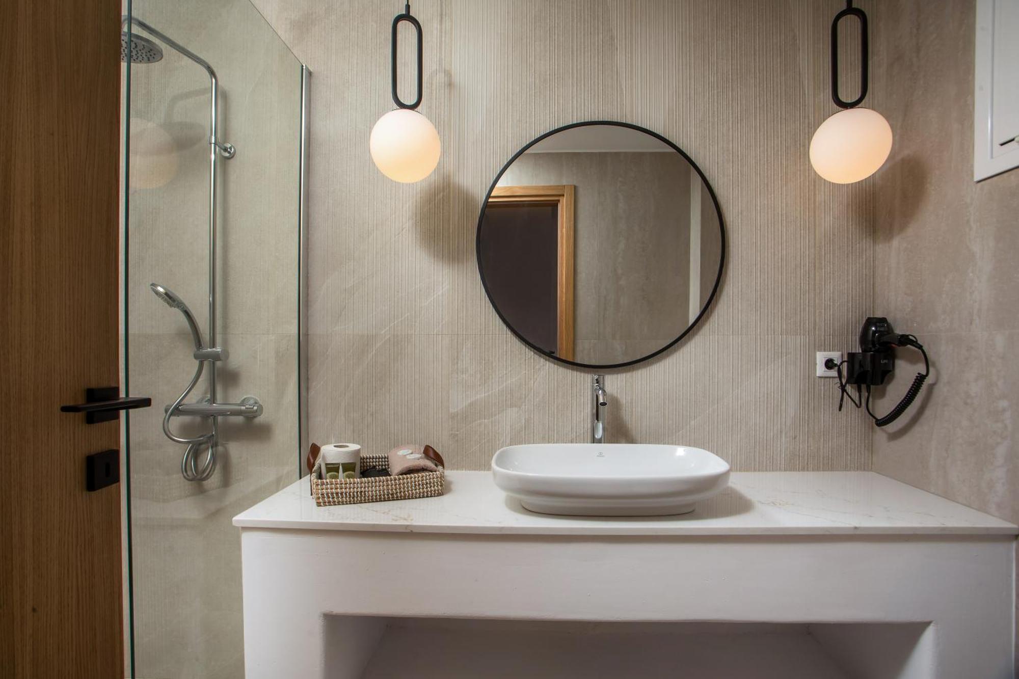 Lambis Studios & Apartments Líndos Екстериор снимка
