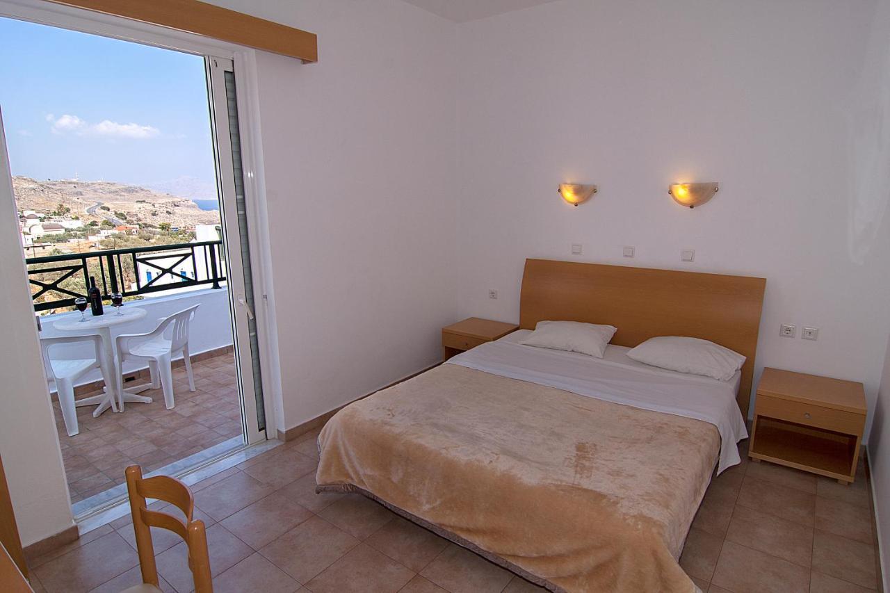 Lambis Studios & Apartments Líndos Екстериор снимка